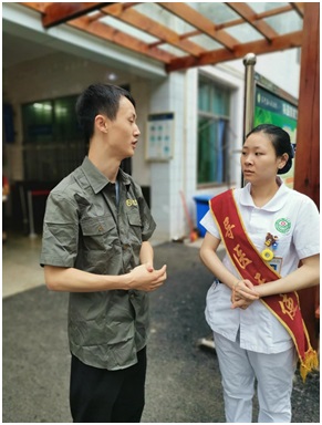 公司理賠人員向醫(yī)務(wù)人員了解受傷人員情況 公司理賠人員向醫(yī)務(wù)人員了解受傷人員情況